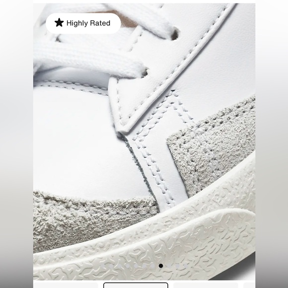 Like New Nike Blazer Mid '77 Style: CZ1055-100 - Picture 5 of 16